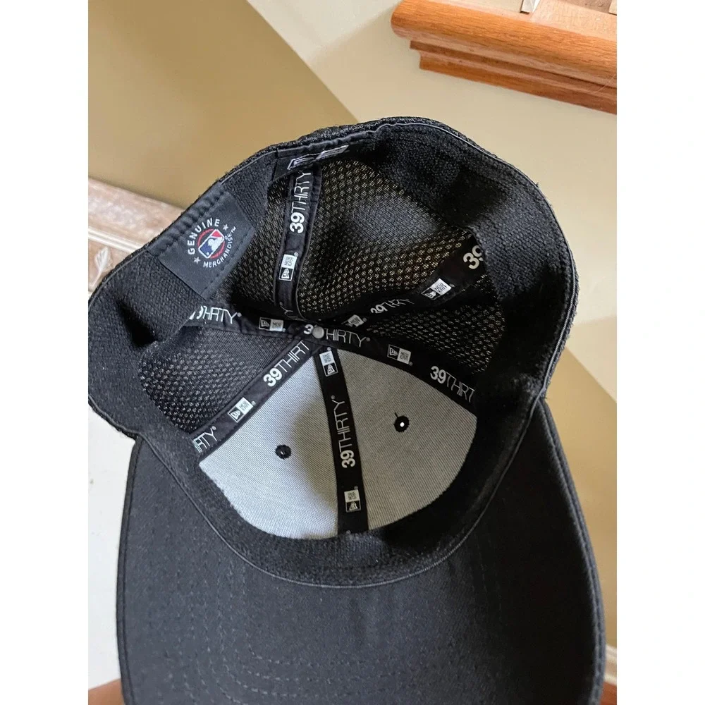 Chicago Cubs Hat throwback Logo Black White New Era 3930 Flex Fitted Lg XL Cap